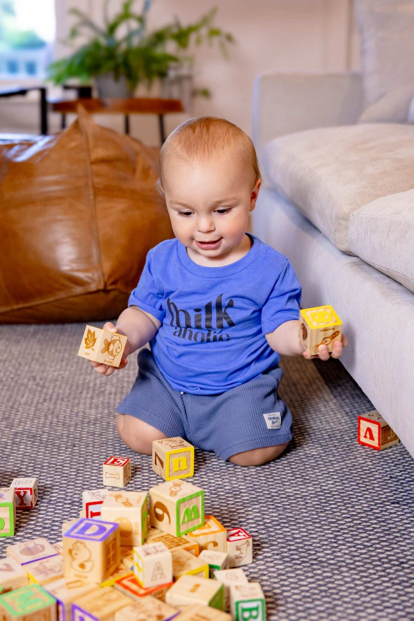 Milk-Aholic Toddler T-Shirt 6-24 months Milk Drunk Club