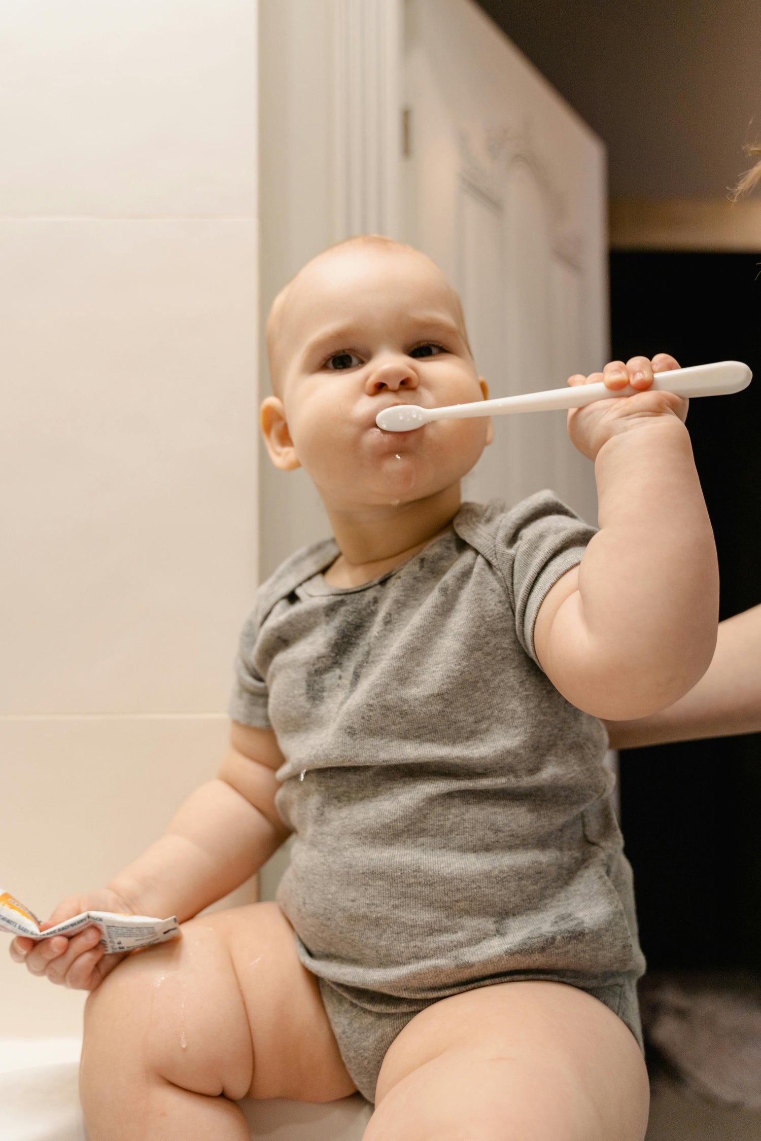 Navigating Teething with Breastfeeding: Natural Remedies and Why Weaning After the First Tooth is Normal