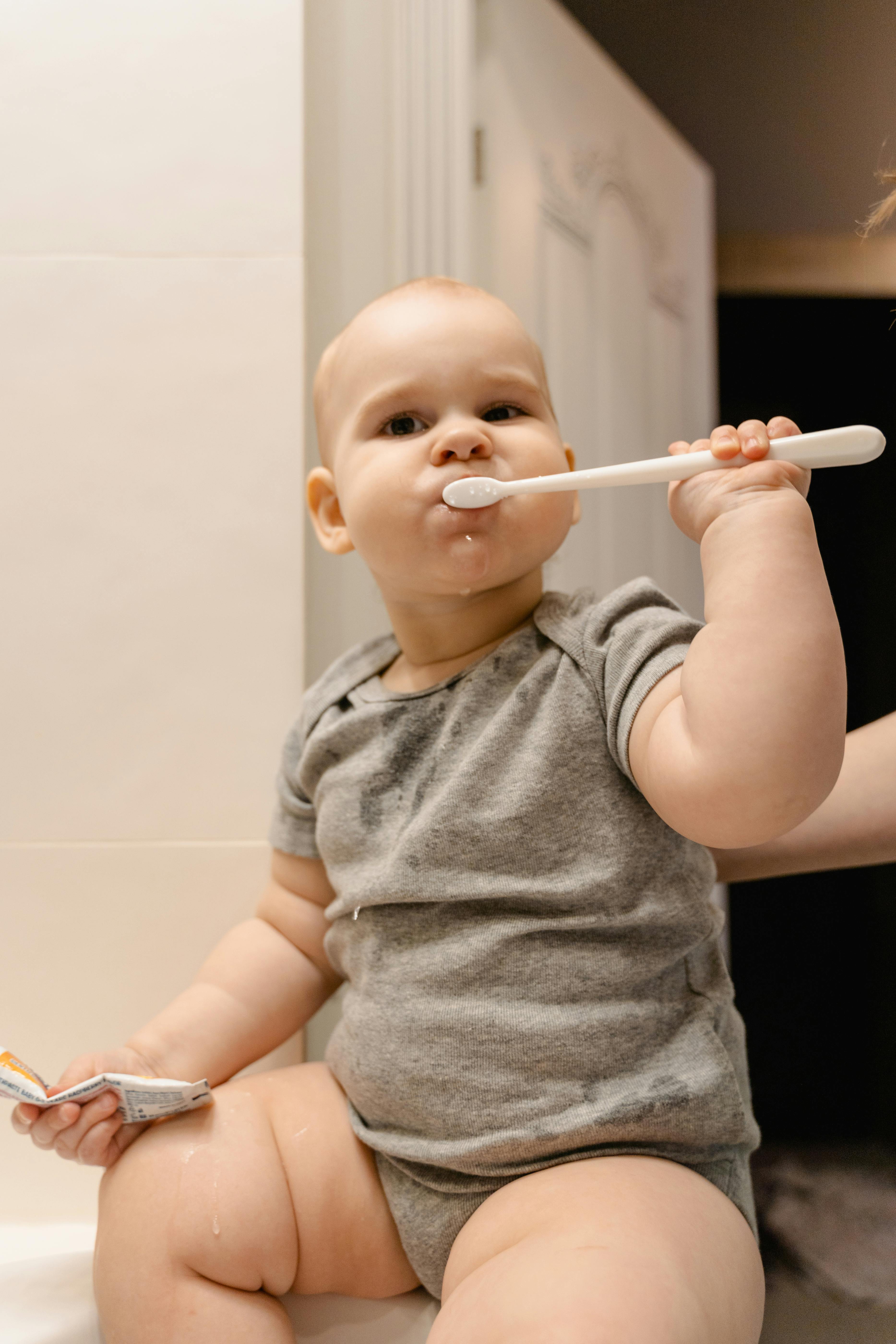 Navigating Teething with Breastfeeding: Natural Remedies and Why Weaning After the First Tooth is Normal